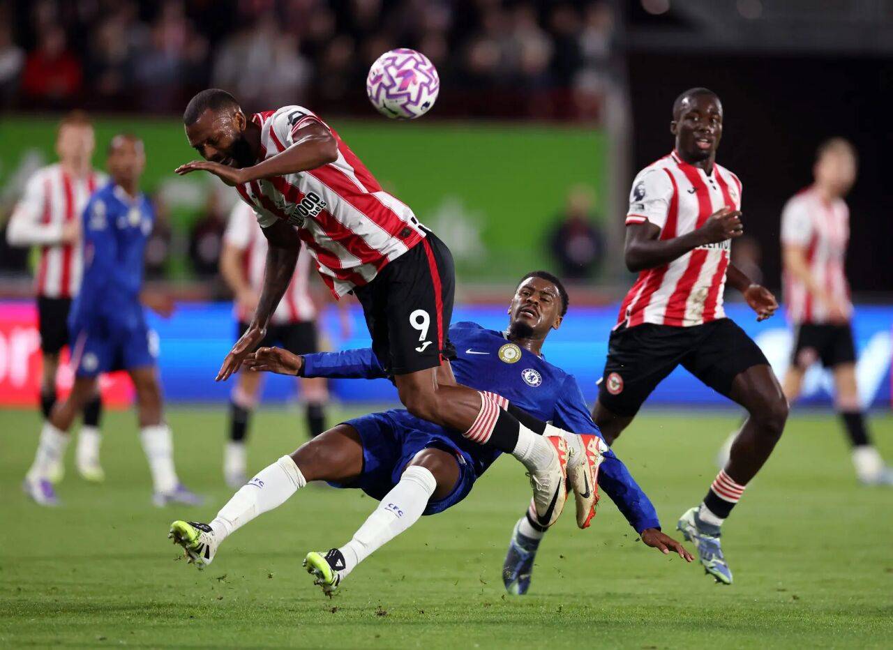 九游J9（中国）-包含赛地聚焦——荷甲转会期热度飙升，布莱顿官宣签约，媒体盛赞，控场能力受关注的词条