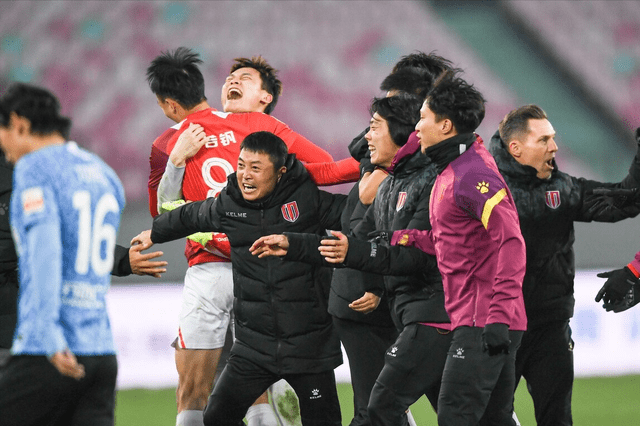 九游网页版登录入口-关于离谱！深圳男篮围绕法甲再遭质疑加时末段成都蓉城调整名单以备荷甲，巴塞罗那主帅复盘备战欧篮联的信息